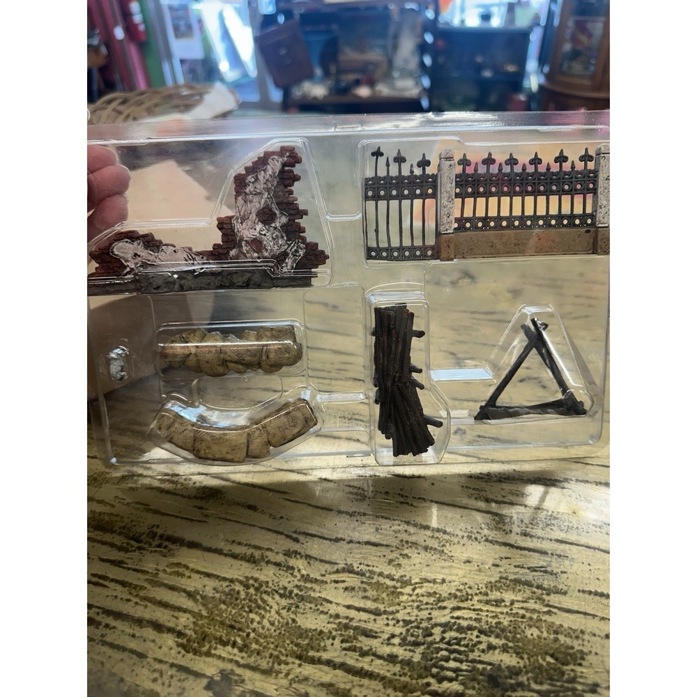 forces of valor 1:32 German 88mm Gun Flak 36 Accessories Box